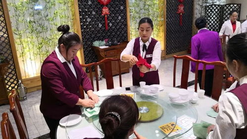 提升餐飲服務(wù)品質(zhì) 物業(yè)服務(wù)公司開展專項培訓(xùn)